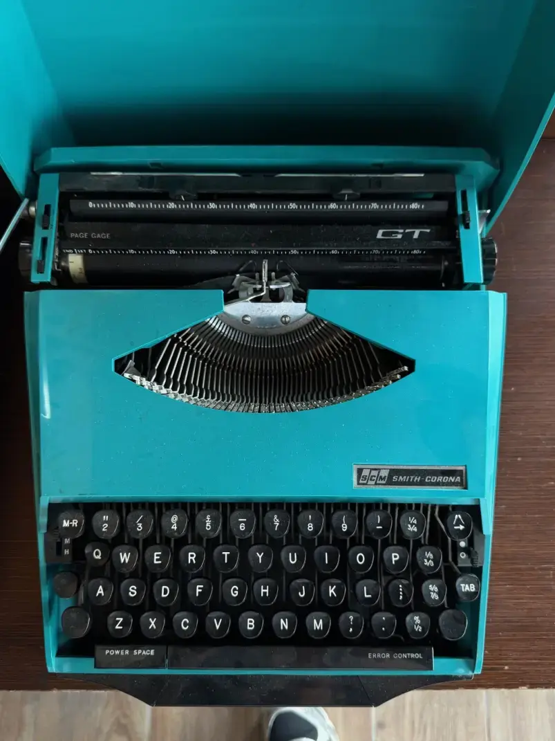 Rare 70s Smith Corona SCM